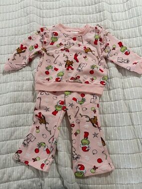 Pink Grinch Holiday Kids Pajama Set - Two-Piece Cozy Sleepwear